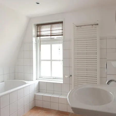 Holiday home Vakantiewoningenegmond *